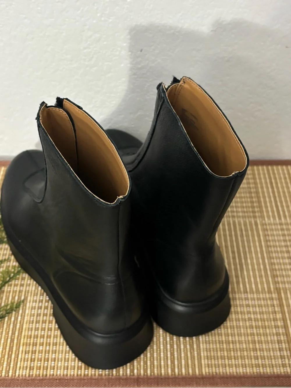 Steve Madden Woman JONES Zipper Bootie Size: 8M